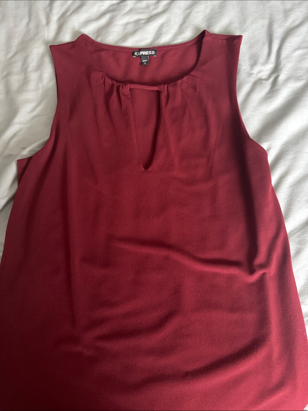 Express Sleeveless Keyhole Camisole Top - Wine